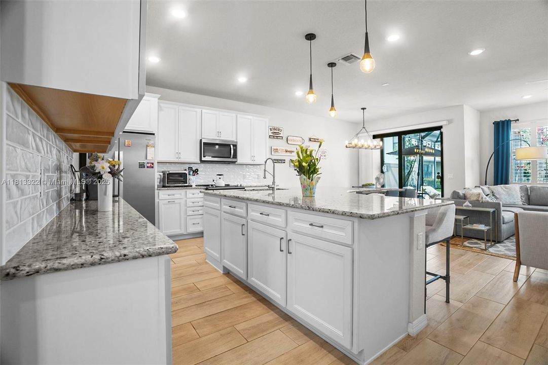 Недавно арендовано: $3,600 (3 спален, 2 ванн, 1895 Квадратных фут)