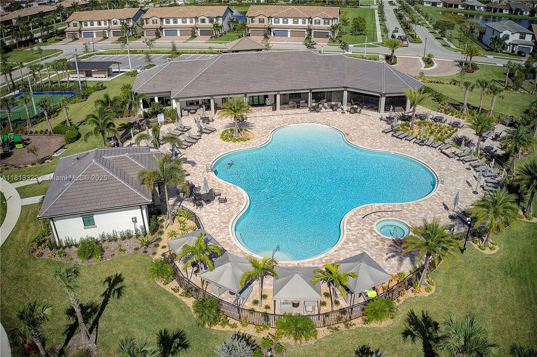 Недавно арендовано: $3,600 (3 спален, 2 ванн, 1895 Квадратных фут)