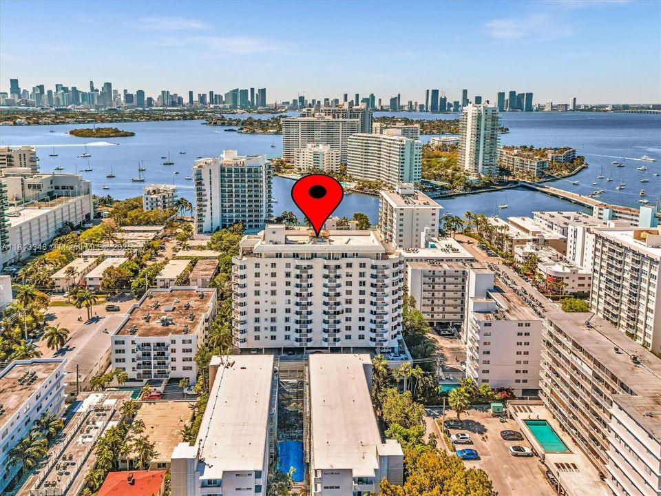 Recently Sold: $525,000 (2 beds, 2 baths, 870 Square Feet)