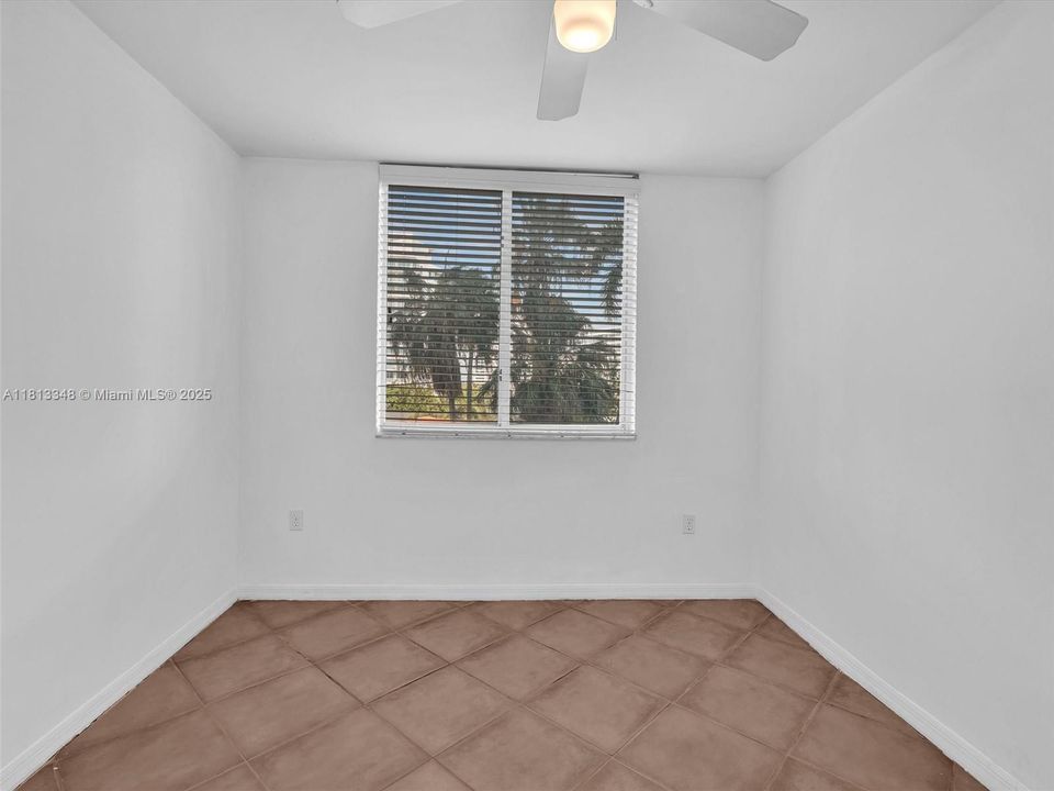 Recently Sold: $525,000 (2 beds, 2 baths, 870 Square Feet)