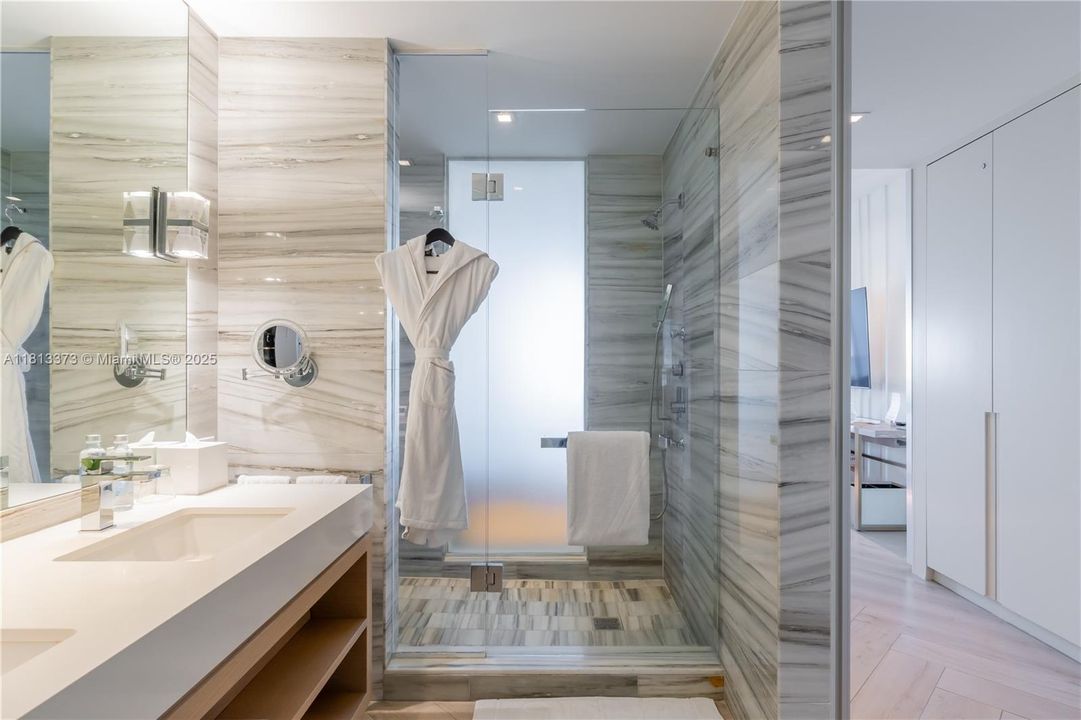 For Sale: $1,400,000 (0 beds, 1 baths, 490 Square Feet)