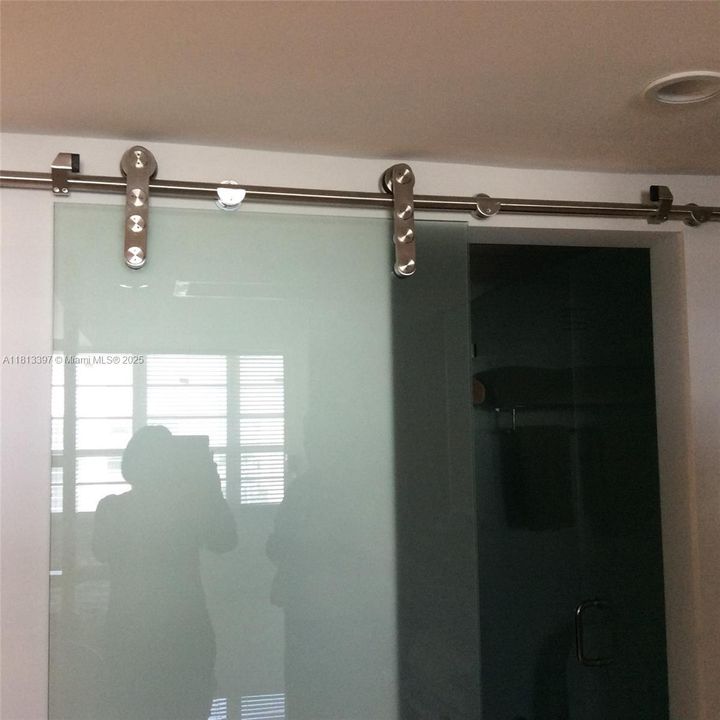 待售: $690,000 (2 贝兹, 2 浴室, 1190 平方英尺)