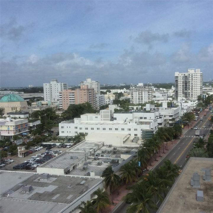 待售: $690,000 (2 贝兹, 2 浴室, 1190 平方英尺)