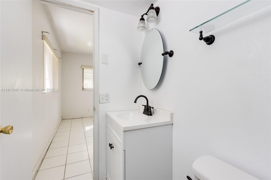 Recently Sold: $150,000 (2 beds, 2 baths, 899 Square Feet)