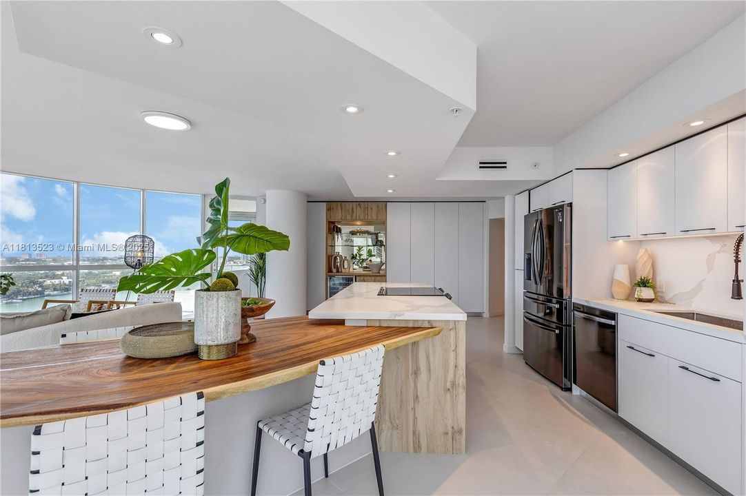 待售: $1,245,000 (2 贝兹, 2 浴室, 1440 平方英尺)