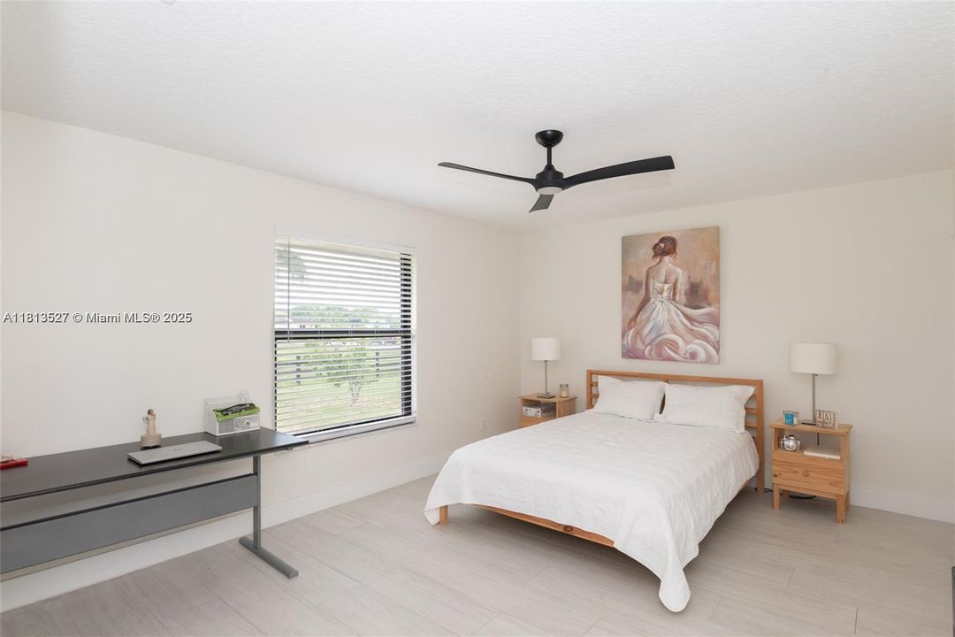 最近租的: $4,400 (3 贝兹, 2 浴室, 2652 平方英尺)