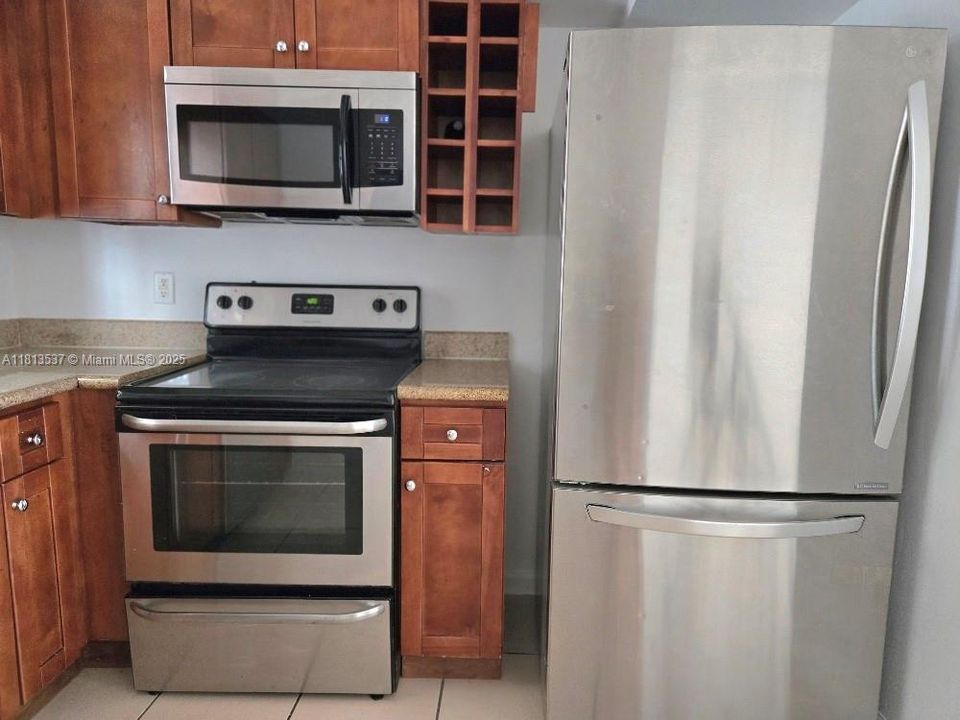 最近租的: $1,995 (1 贝兹, 1 浴室, 628 平方英尺)