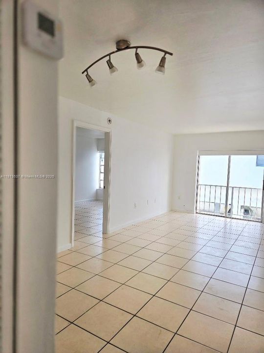 最近租的: $1,995 (1 贝兹, 1 浴室, 628 平方英尺)