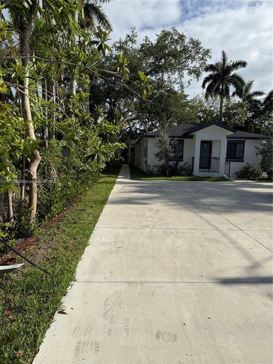 На продажу: $729,999 (0 спален, 0 ванн, 2160 Квадратных фут)