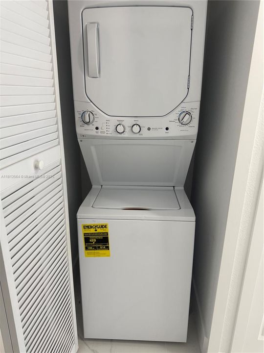 На продажу: $729,999 (0 спален, 0 ванн, 2160 Квадратных фут)