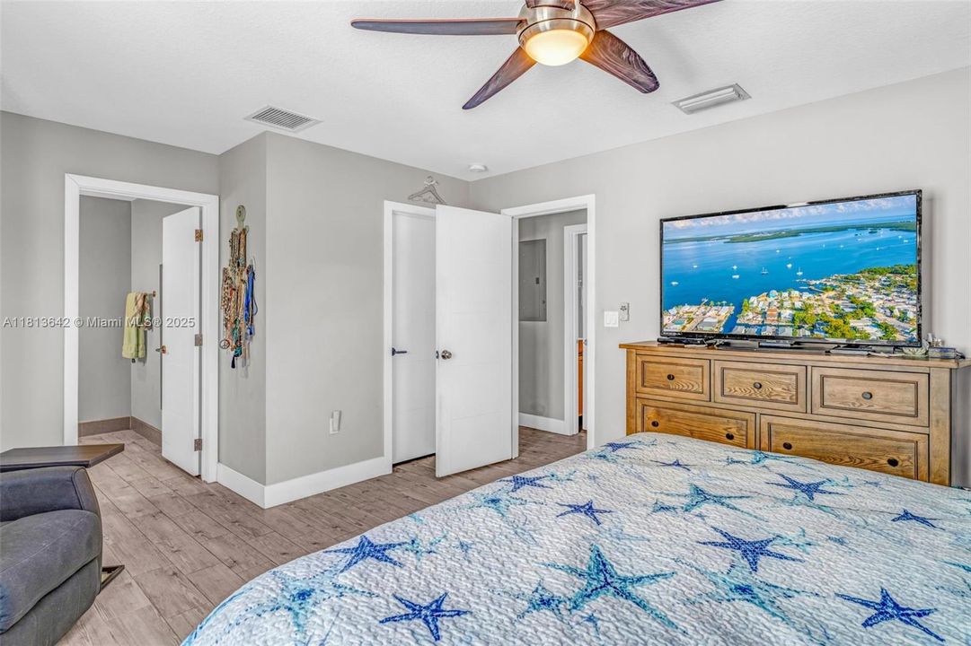 待售: $1,499,000 (3 贝兹, 2 浴室, 1480 平方英尺)