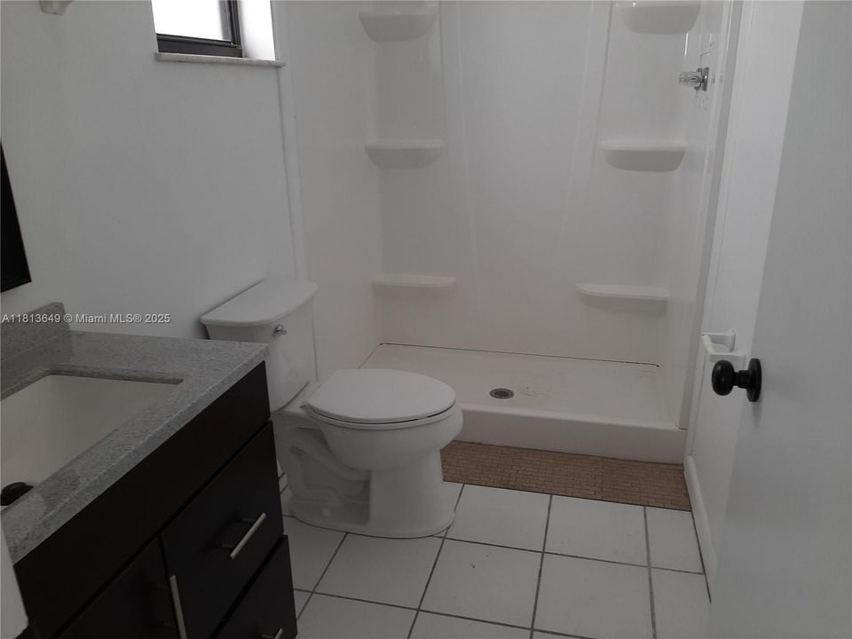 最近售出: $489,000 (0 贝兹, 0 浴室, 1924 平方英尺)