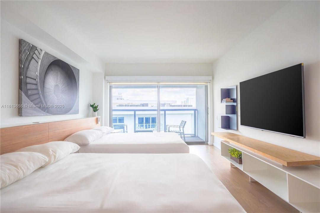 На продажу: $825,000 (0 спален, 1 ванн, 537 Квадратных фут)