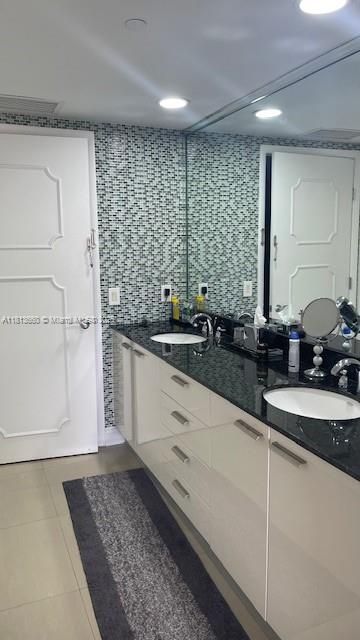 Vendido Recientemente: $549,000 (2 camas, 1 baños, 1086 Pies cuadrados)