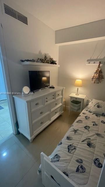 Vendido Recientemente: $549,000 (2 camas, 1 baños, 1086 Pies cuadrados)