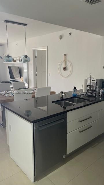 Vendido Recientemente: $549,000 (2 camas, 1 baños, 1086 Pies cuadrados)