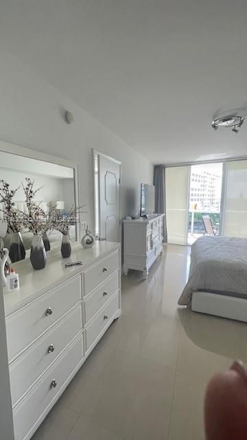 Vendido Recientemente: $549,000 (2 camas, 1 baños, 1086 Pies cuadrados)