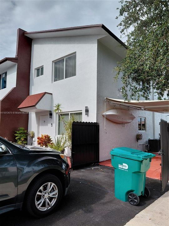 For Sale: $475,000 (3 beds, 2 baths, 1484 Square Feet)