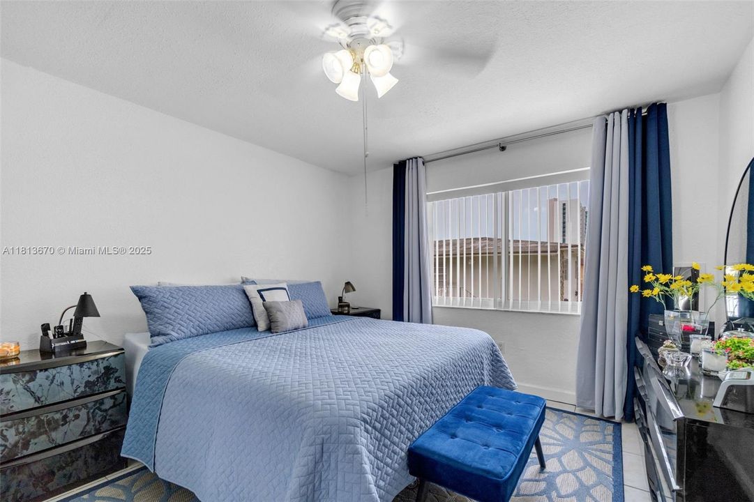 For Sale: $475,000 (3 beds, 2 baths, 1484 Square Feet)