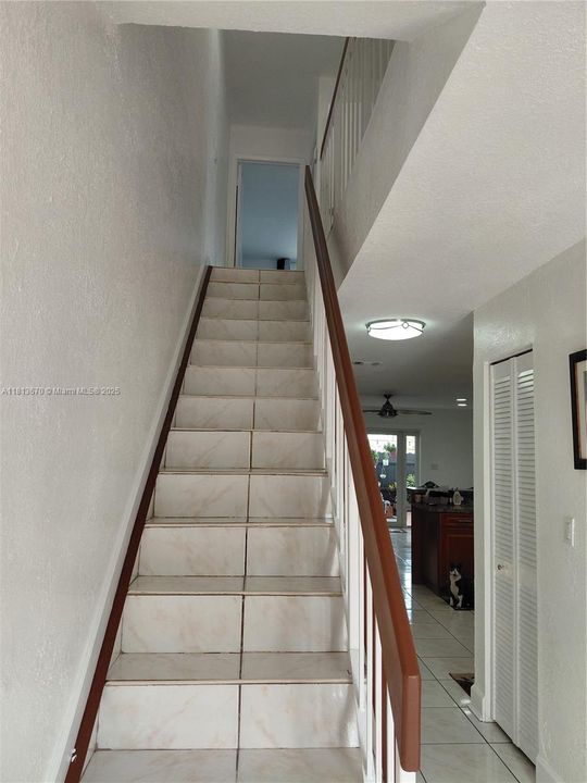 For Sale: $475,000 (3 beds, 2 baths, 1484 Square Feet)