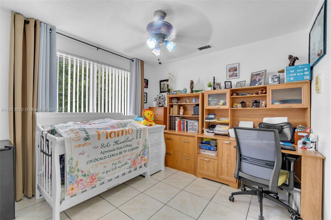 For Sale: $475,000 (3 beds, 2 baths, 1484 Square Feet)