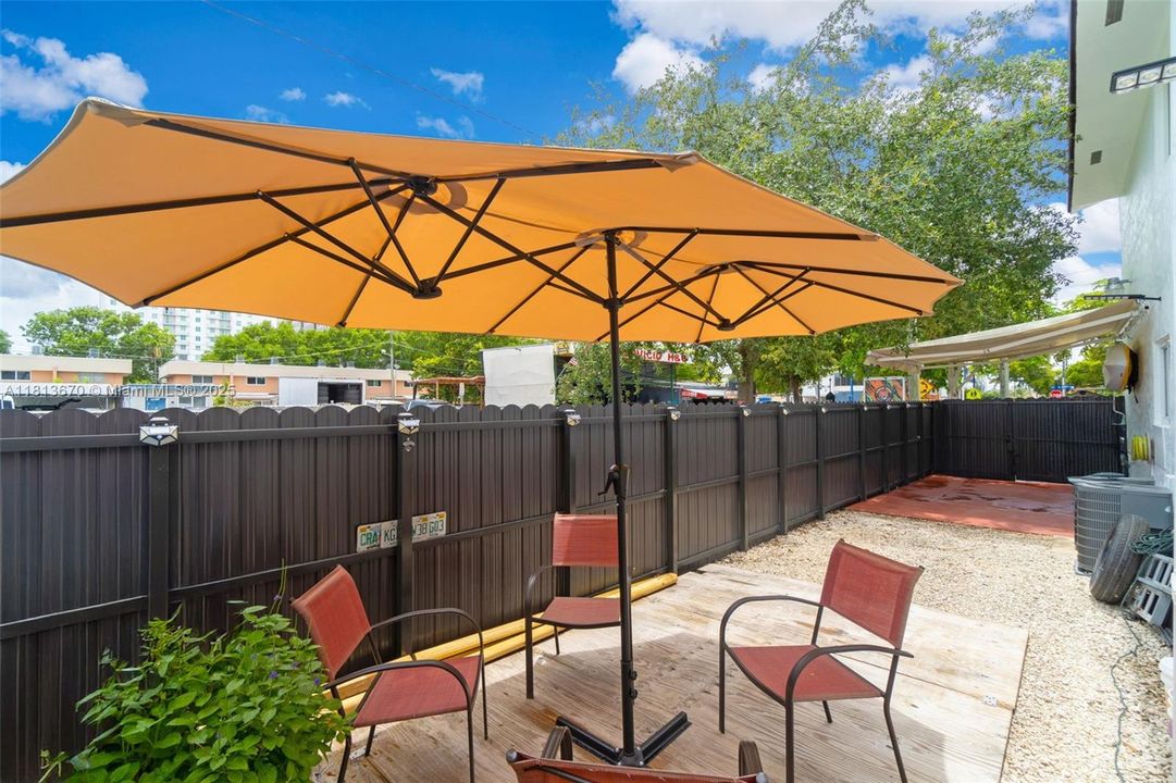 For Sale: $475,000 (3 beds, 2 baths, 1484 Square Feet)