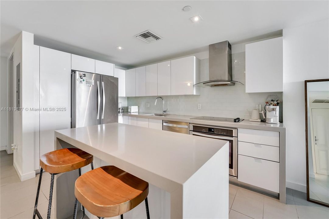 En Venta: $449,999 (1 camas, 1 baños, 850 Pies cuadrados)