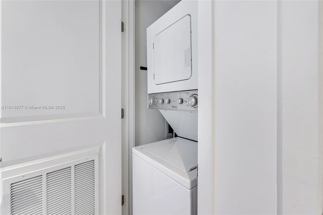 En Venta: $449,999 (1 camas, 1 baños, 850 Pies cuadrados)