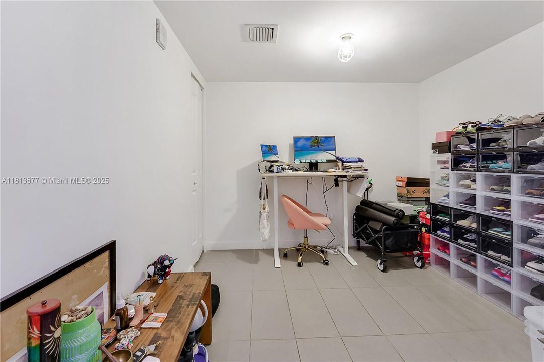 En Venta: $449,999 (1 camas, 1 baños, 850 Pies cuadrados)