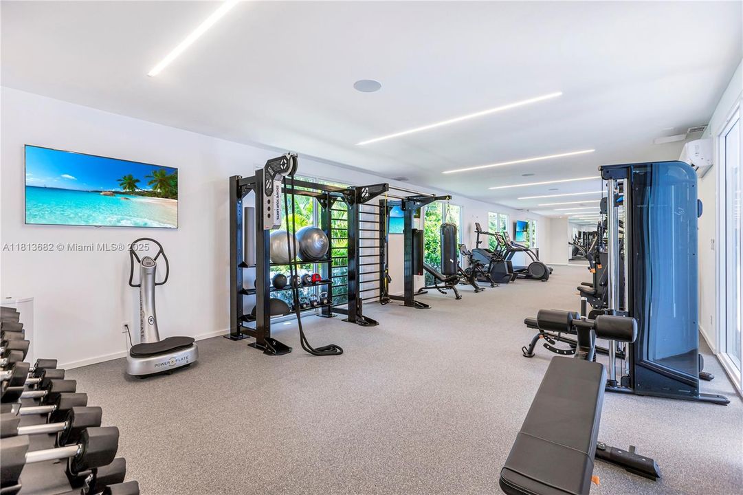 待售: $4,650,000 (3 贝兹, 3 浴室, 2424 平方英尺)