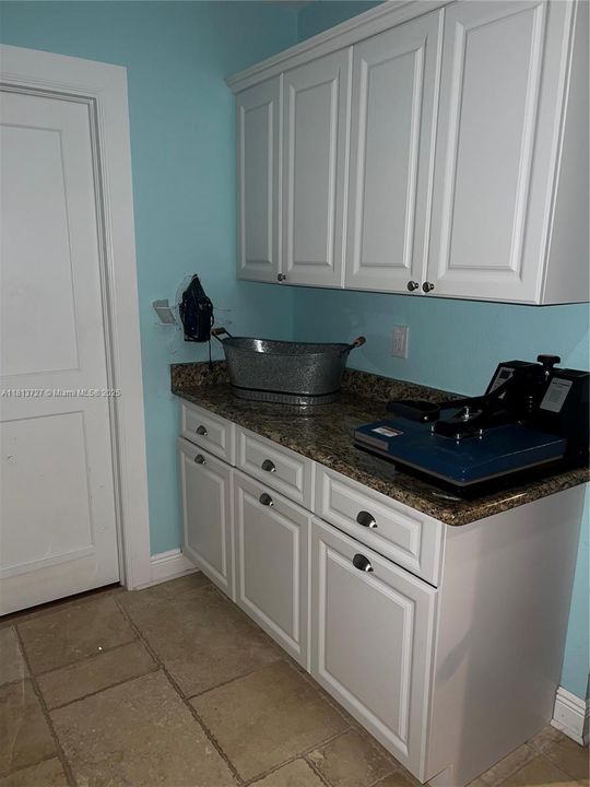 На продажу: $375,000 (4 спален, 2 ванн, 0 Квадратных фут)