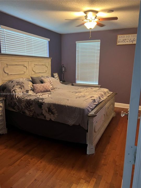 На продажу: $375,000 (4 спален, 2 ванн, 0 Квадратных фут)