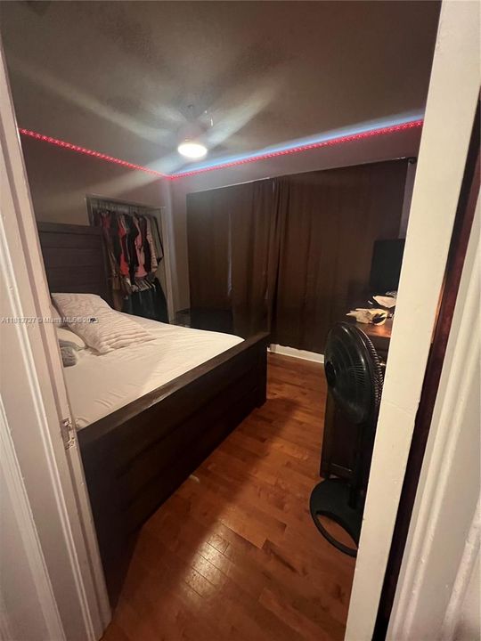 На продажу: $375,000 (4 спален, 2 ванн, 0 Квадратных фут)