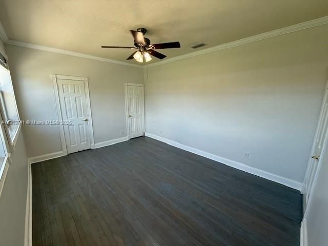 Recently Sold: $1,080,000 (3 beds, 2 baths, 1907 Square Feet)