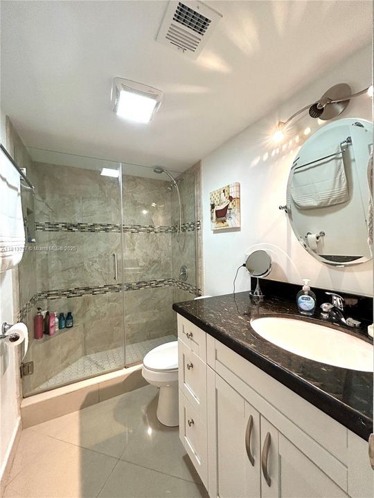 For Sale: $184,900 (1 beds, 1 baths, 644 Square Feet)