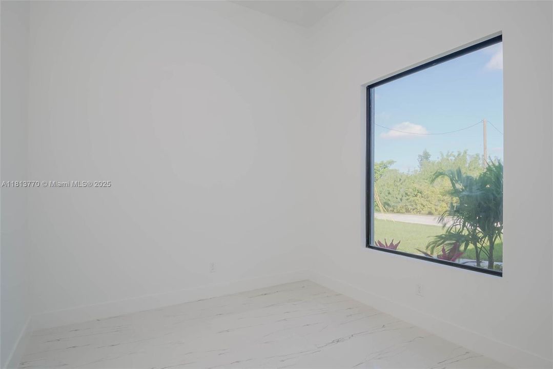 Recently Sold: $349,900 (3 beds, 2 baths, 1603 Square Feet)