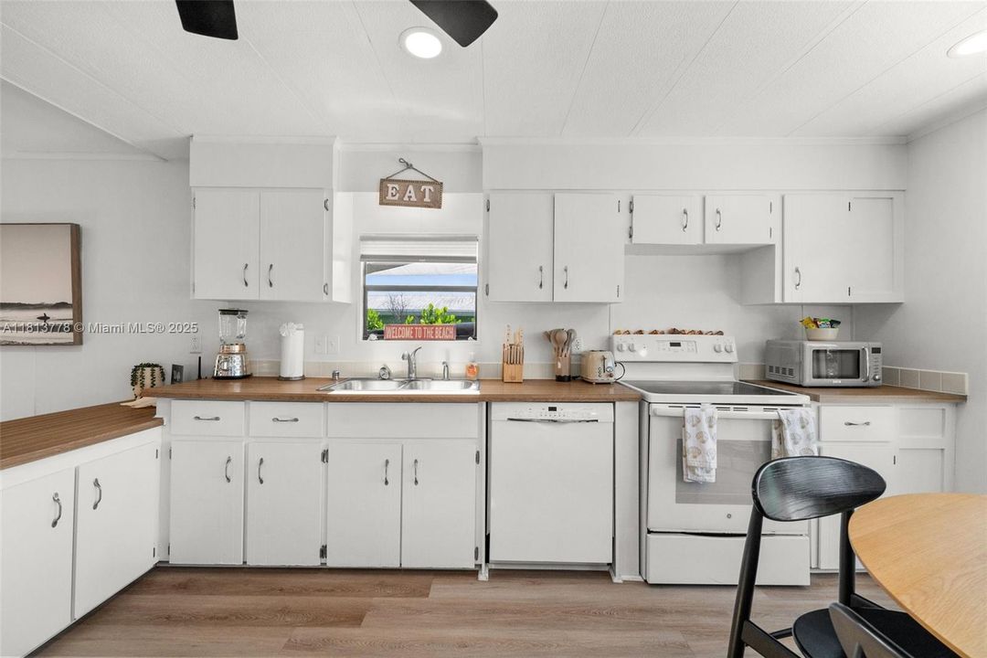 For Rent: $4,000 (2 beds, 1 baths, 0 Square Feet)