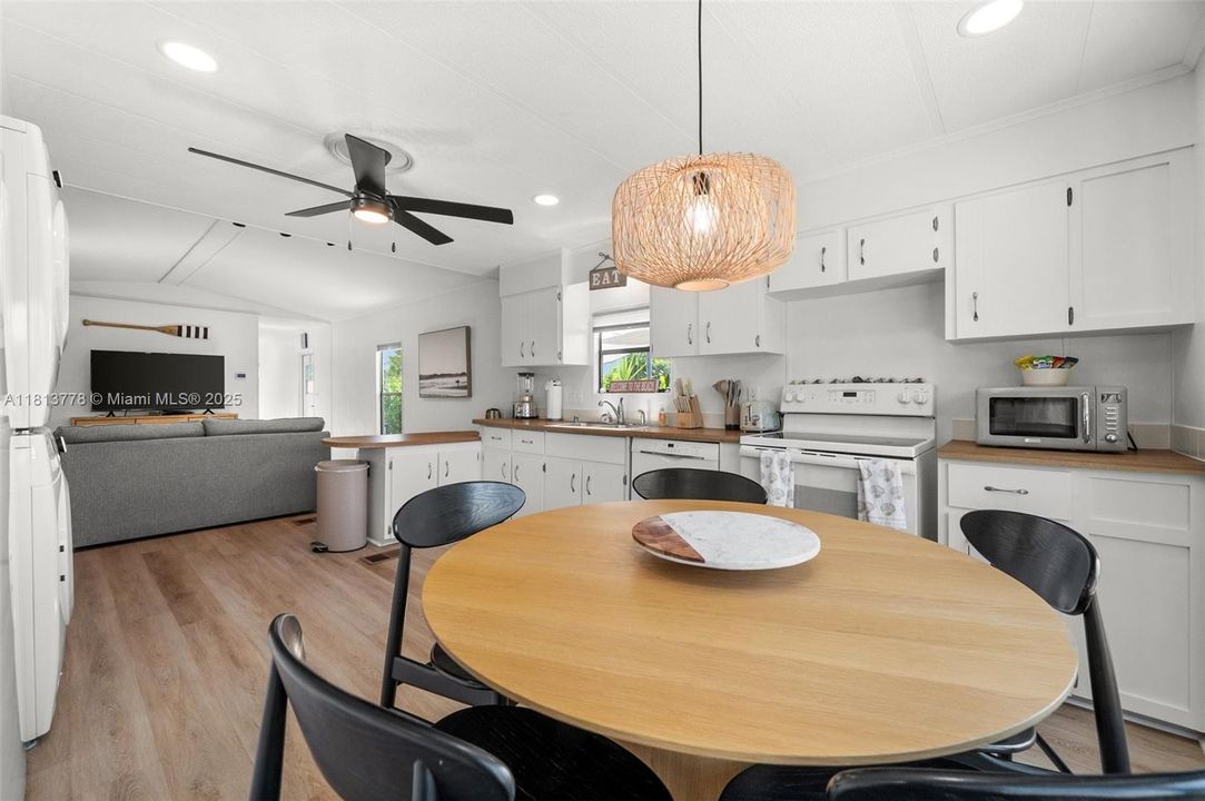 For Rent: $4,000 (2 beds, 1 baths, 0 Square Feet)