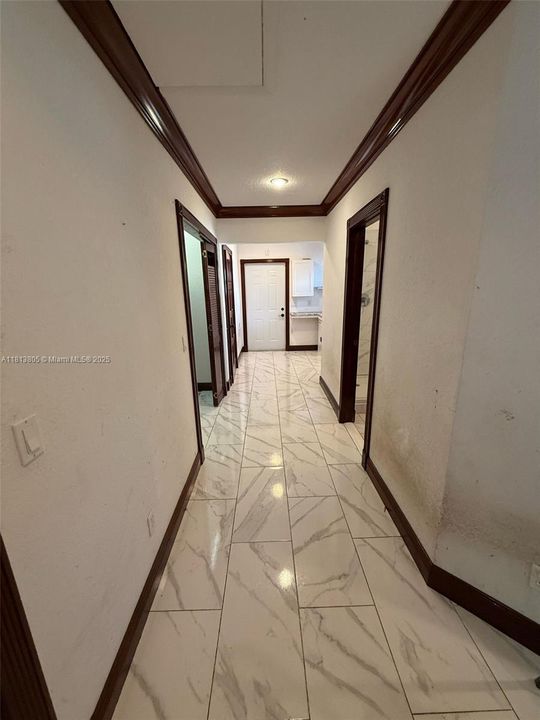 Недавно продано: $1,200,000 (5 спален, 4 ванн, 6092 Квадратных фут)