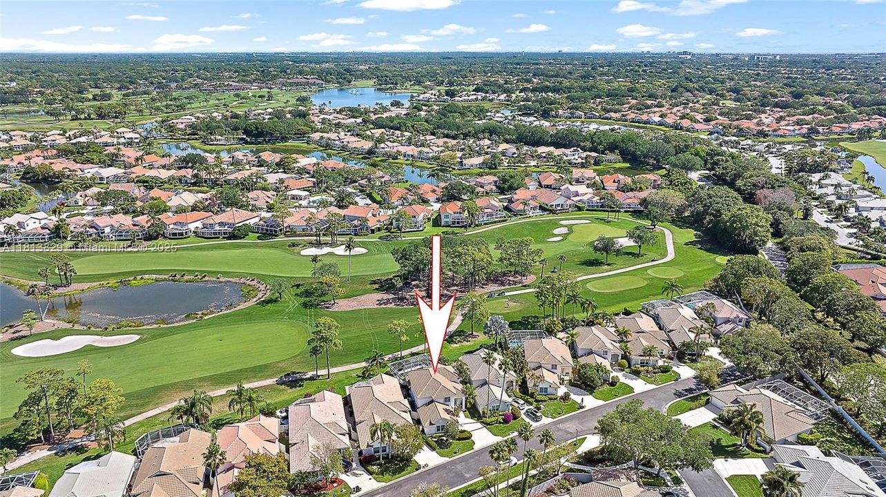 Vendido Recientemente: $1,200,000 (4 camas, 3 baños, 2345 Pies cuadrados)