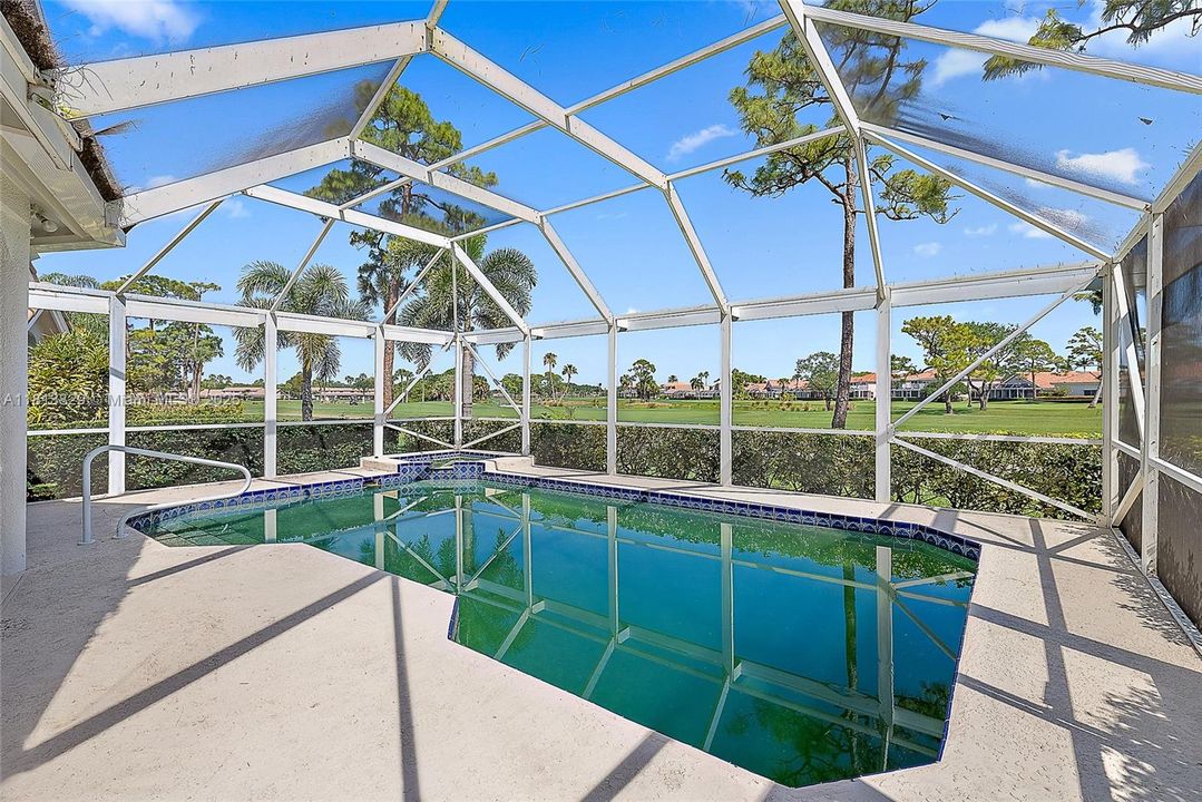 Vendido Recientemente: $1,200,000 (4 camas, 3 baños, 2345 Pies cuadrados)