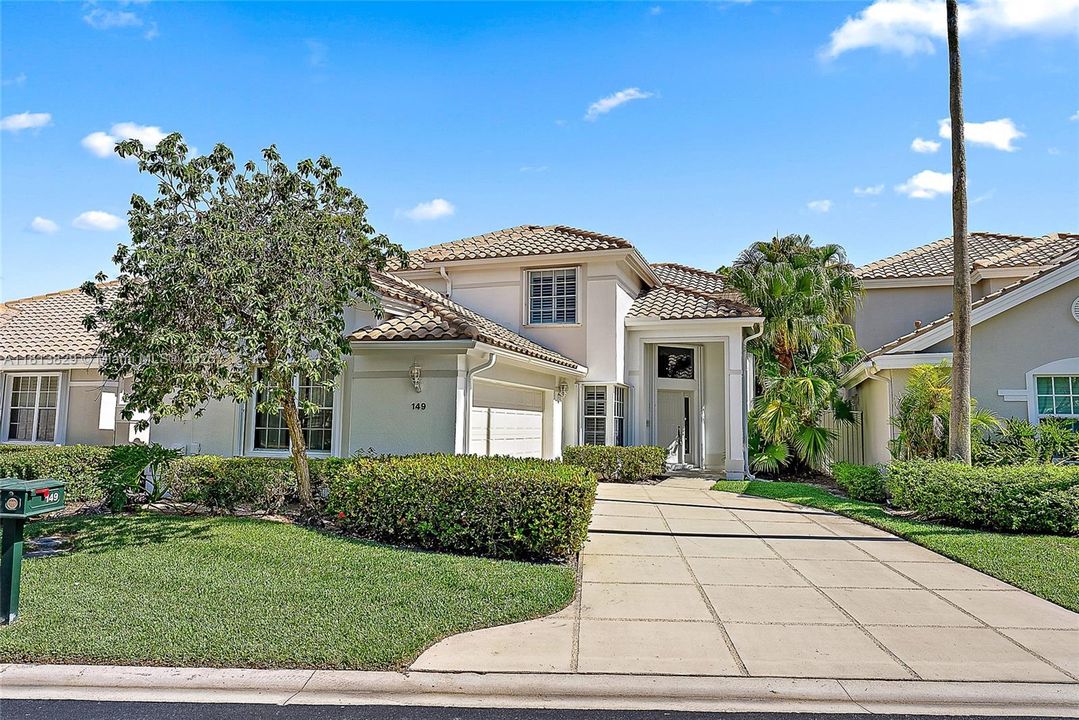 Vendido Recientemente: $1,200,000 (4 camas, 3 baños, 2345 Pies cuadrados)