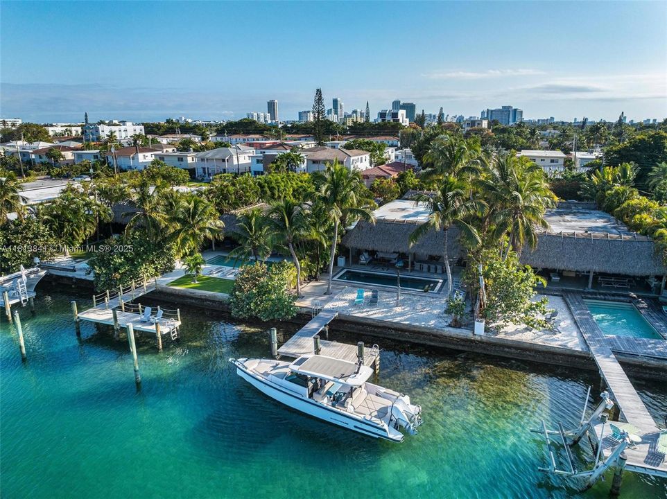 En Venta: $3,300,000 (4 camas, 2 baños, 1696 Pies cuadrados)