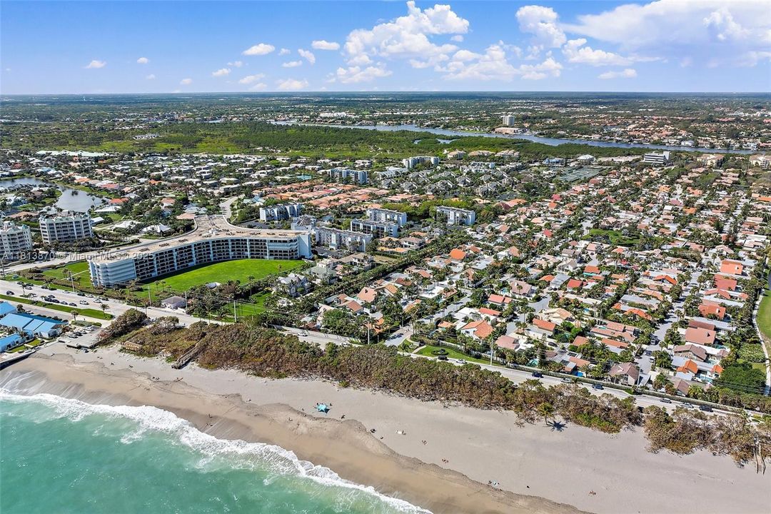 Vendido Recientemente: $2,150,000 (3 camas, 3 baños, 1926 Pies cuadrados)