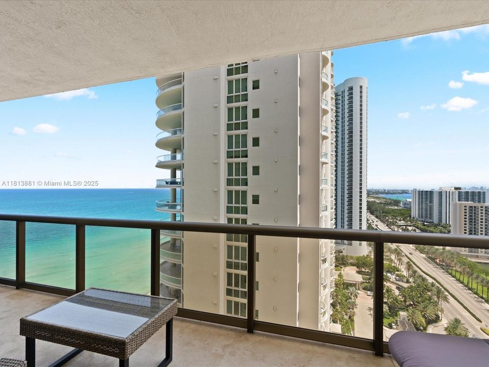 待售: $800,000 (1 贝兹, 1 浴室, 883 平方英尺)