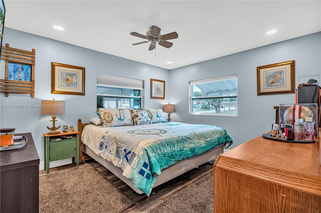 Recientemente alquilado: $2,600 (2 camas, 2 baños, 864 Pies cuadrados)