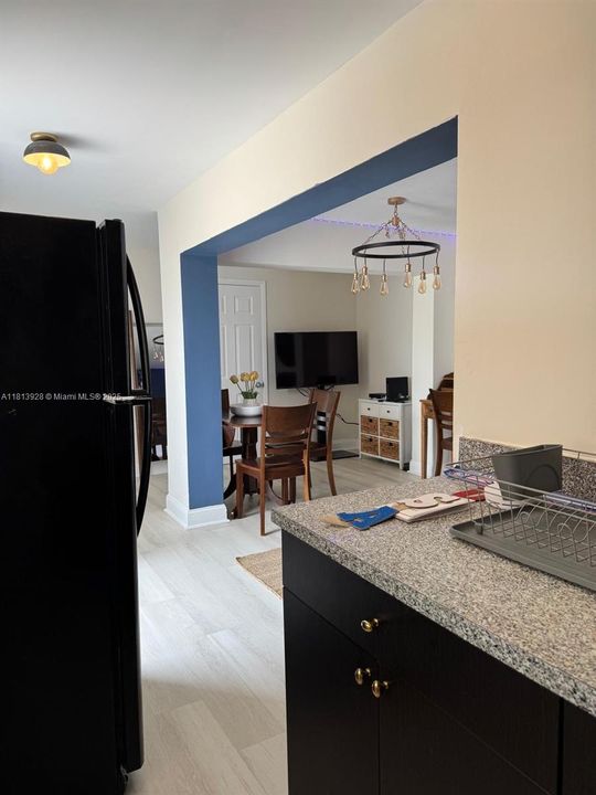 Recently Rented: $2,000 (1 beds, 1 baths, 2074 Square Feet)