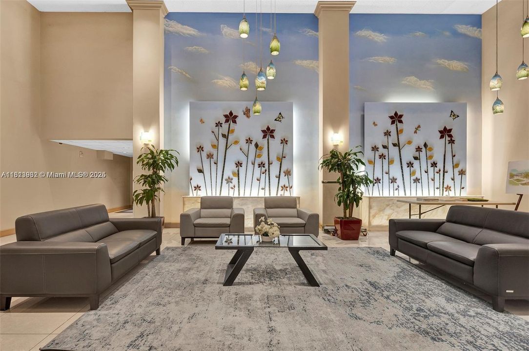 For Sale: $589,000 (2 beds, 2 baths, 1190 Square Feet)