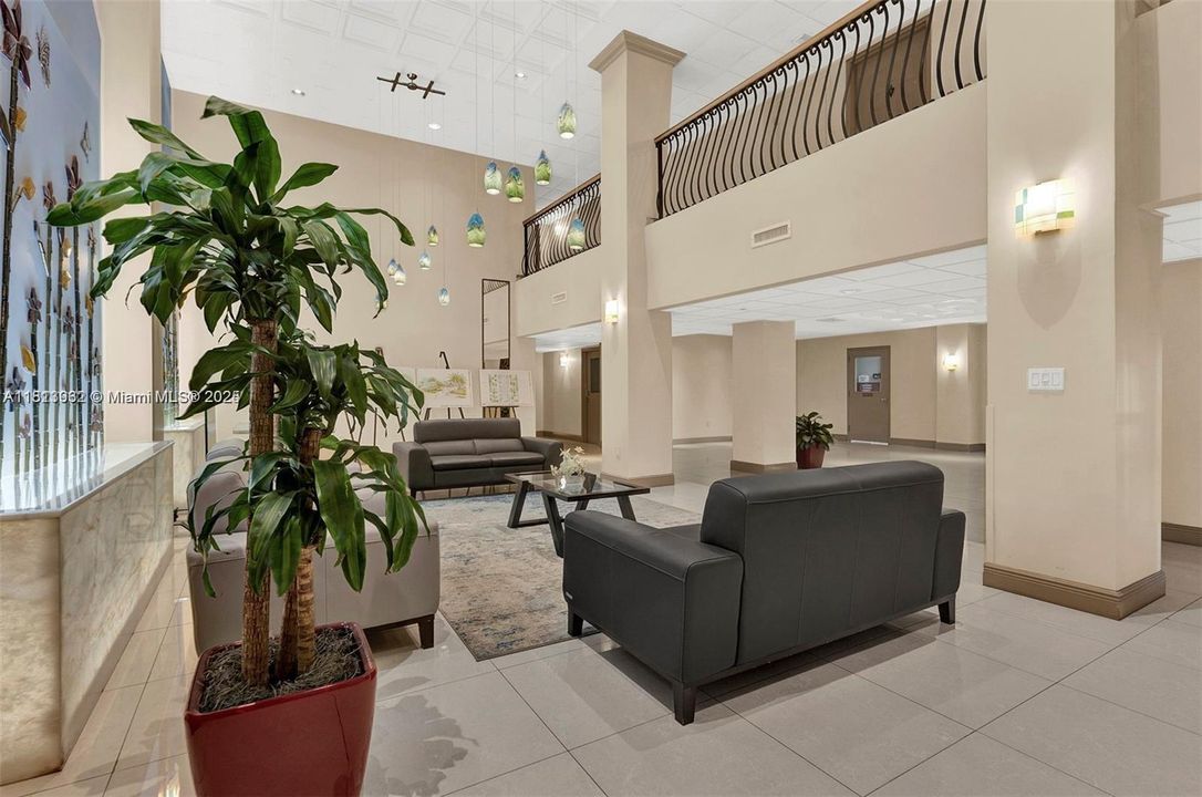 For Sale: $589,000 (2 beds, 2 baths, 1190 Square Feet)