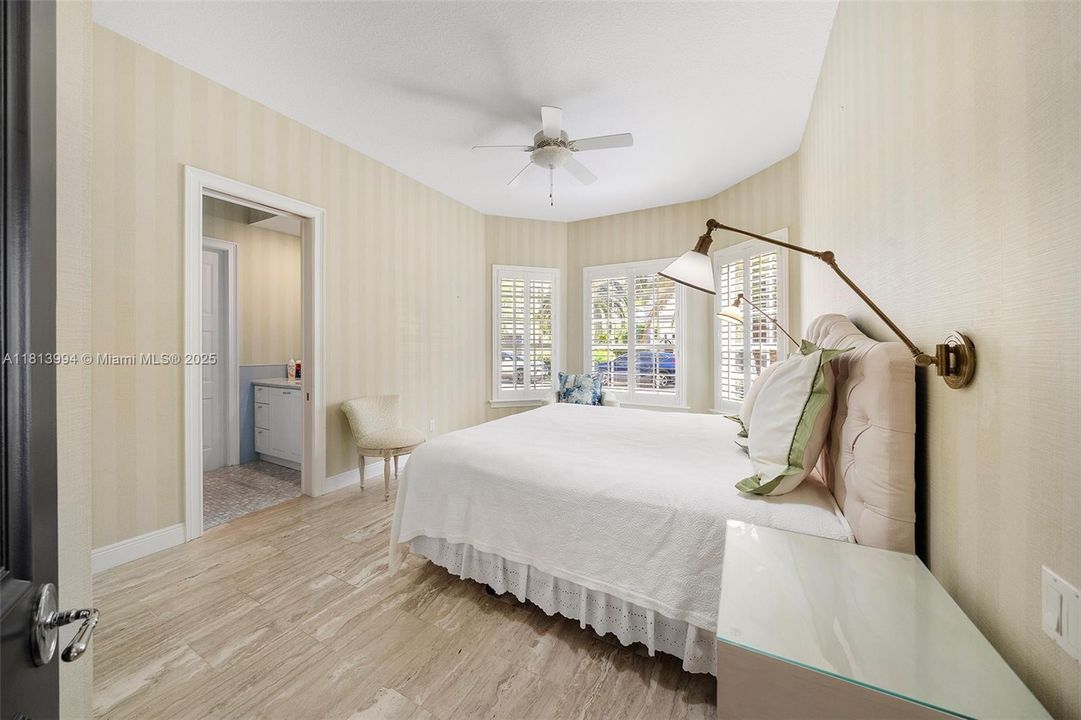 Недавно продано: $2,250,000 (4 спален, 4 ванн, 3932 Квадратных фут)